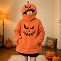Dettaglio di una felpa oversize arancione con una faccia da zucca per Halloween - Taglia S / Maglia - ai-Faccia di zucca classica (Stile 5) / Arancione