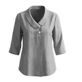 Detailopname van een grijze katoenen linnen blouse met een klassieke sjaalkraag en knopen - S / Top(2677) / Grijs