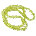 Gedetailleerd aanzicht van onregelmatige groene kristallen chips voor het maken van sieraden. - 220 stuks/verpakking / Grasgroen Kristalsplit