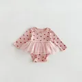 Roze babyromper met lange mouwen, rode hartjesprint en een mooie tule rok voor de herfst. - 66cm / Roze