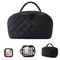 Gesteppte Kosmetiktasche Detail zeigt große Kapazität, Fächer und tragbares Design für Reisen. - Schwarz