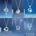 Collectie elegante zilverkleurige kettingen met hemelse ster- en maanmotieven - Melkweg + Dromerig + Pluto + Universum + Sterren Rondom + Droomjager / Eenvoudige Verpakking