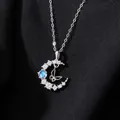 Elegante sterling zilveren ketting met maan en vlinder hanger en blauwe edelsteen - Vlinder Maan Stijl (Geschenkverpakking)