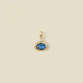 Nahaufnahme eines eleganten ovalen blauen Edelsteinanhängers mit 18 Karat Vergoldung - Dunkelblauer Stein / December Stil Gold