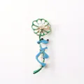 Elegante blauwe emaille kikker broche met groene bloem en witte parel - Blauwe Kikker Op Groene Bloem Parel Broche (F0-3-7148)