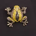 Elegante kikkerbroche met gele en zwarte strassteentjes mode-accessoire voor dames - Goud Geel Zwart Grijs Strass Gestreepte Kikker (L6-5-3863)