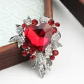 Elegante vintage hartbroche met een groot rood kristal en schitterende AB-strass - Hartvormige Rode Stijl (Stijl 31)
