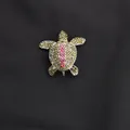 Elegante spilla a forma di tartaruga con strass verdi e rossi per ogni abbigliamento - Oro + Giallo-Verde/Rosso