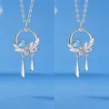 Elegante Silberkette mit blauem Mondstein und Blattanhängern. - 2-teiliges Set - Eleganter Runder Blattquasten