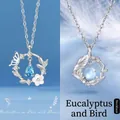 Elegante zilveren kettingvarianten met vlinder- en vogelmotieven en blauwe kristallen - Vlinder & Blauwe Eucalyptus / 2 Stuks (Cadeaudoos) / Zilver