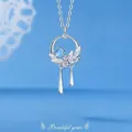 Elegante zilverkleurige ketting met blauwe edelsteen en blad hanger op lichtblauw - Jeugdige Elegantie / 1 Stuk - Simpel Model