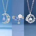 Elegante zilveren ster en maan halsketting met fonkelende blauwe en witte kristallen - 3-delige set (Maanlicht+Bloem+Eucalyptusvogel) / Eenvoudige Verpakking / Zilver
