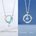 Prachtige zilveren kettingset met stijlvolle maan- en veerhangers met blauwe stenen - Achtervolging van de Sterrenrivier + Lichte Veer / 2 Stuks - Simpel Model