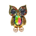 Prachtige vintage gouden uil broche met veel gekleurde strass en zachte roze parels - Stijl 16