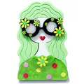 Broche mignonne en acrylique fille aux cheveux verts et lunettes fleurs - Vert