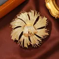 Vintage-style textured gold-tone spiral floral brooch for elegant jewelry styling - Brushed Starburst Texture Style (8)