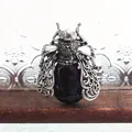 Vintage zilveren insectenbroche met groot paars kristal en zwarte strasstenen - Paarse Vlieg (k7-2-3022)