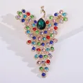 Luxe vergulde pauwenbroche versierd met levendige veelkleurige strassteentjes - Gouden Meerkleurige Grote Groene Strass Stijl (10) / Universele Specificatie