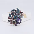 Lussuosa spilla floreale con cristalli a goccia viola e blu per eleganti abiti da festa. - Stile Goccia d'Acqua Viola Scuro (B010)