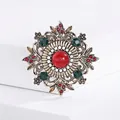 Vintage-style brooch with red and green rhinestones in an antique bronze finish - Vintage Brooch (XD823325) / Antique Gold