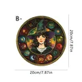Κυκλική ξύλινη πλάκα πόρτας 20 cm με θέμα μάγισσας και ουράνια μοτίβα για διακόσμηση σπιτιού - Μάγισσα με Καπέλο (SCM642-2) / 20cm