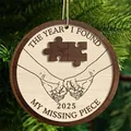 Houten cirkelvormig ornament met hand-in-hand en puzzelontwerp voor het jubileum van 2025 - Hand in Hand Puzzel