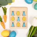 Houten Pasen Boter-kaas-en-eieren spel met schattige blauwe konijntjes en gele eieren - Lichtblauw Konijn & Ei (DFF) / 14x11cm
