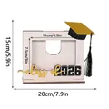 Ξύλινη κορνίζα αποφοίτησης με κείμενο Class of 2026 και αναλυτικές διαστάσεις - Οριζόντια / 20x15cm / Χρώμα φυσικού ξύλου