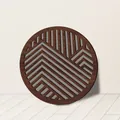 Detalle de arte de pared de madera redonda hueca 3D con diseño de montaña geométrica - Pequeño (20cm) Bolsa OPP / Grano de madera de nogal
