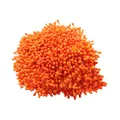 Makro-Detail von 3mm orangefarbenen perlmuttartigen künstlichen Blütenstempeln für DIY. - 1 Bündel (Ca. 1500 Stück) / Dunkelorange