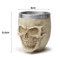 Handgefertigter Totenkopf-Becher aus Harz mit Edelstahlrand, Maße 8 cm x 8,5 cm - Antikes Gelbes Totenkopf (9087) / 9087-Antik Knochenfarbe Stil