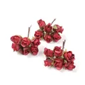 Primo piano di tre bouquet di rose artificiali vintage rosso scuro per decorazioni fai da te - 1 Mazzo 6 Fiori / Rosso