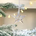 Transparenter Acryl Stern Weihnachtsbaumschmuck mit Facettendesign an verschneitem Ast. - Fünf Sterne / 4.5cm (3er Pack)