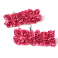 Detailansicht von leuchtend rosa handgemachten Mini-Papierrosen für Bastelarbeiten und Deko - 144 Stück/Packung / Fuchsia