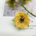 Testa di fiore di camelia artificiale gialla decorativa per ghirlande e artigianato - Confezione da 60 Pezzi / arancio chiaro