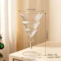 Elegante copa de vino transparente con forma de árbol de Navidad y detalle de estrella - Copa Árbol de Navidad Estrella