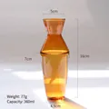 Minimalistische bernsteinfarbene Designer-Glasvase mit 360 ml Inhalt und 16 cm Höhe - Champagner