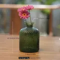 Piccolo vaso in vetro verde con motivo a nido d'ape, capacità 300 ml. - modello A / Verde