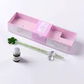 Elegantes Set aus grünem Glas-Tauchstift mit Glitzersteinen in rosa Geschenkbox - Strass Kleine Geschenkbox (Kirschblütenstift) / 1 Stift + 1 Tinte + 1 Ablage / Grün
