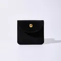 Minimalist square black velvet jewelry pouch with a secure golden snap button - Black / 8x8cm