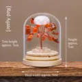 Handgemaakte miniatuur rode agaat kristallen boom in een glazen koepel op houten voet - Rode Agaat (Wensfles)