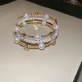 Élégant bracelet vintage français en or avec perles blanches et zircons scintillants - 13# Jonc ouvert - couleur or