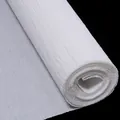 Vista detallada de rollo de papel crepé blanco, textura delicada para manualidades y envoltorio. - Ancho 50cm Largo 2.5m / Blanco