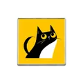 Broche badge chat noir mignon dessin animé sur fond jaune vif pour les vêtements - Chat Noir Gros Yeux Fond Jaune (ZP0125)