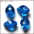 Primer plano de cuentas de cristal romboidales azules facetadas, ideales para bisutería DIY. - 25 Azul Cabo