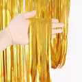 Tenda a frange in lamina opaca oro per decorazione di sfondo parete festa di compleanno. - Oro Opaco