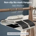 Non-slip clothes hangers, seamless design, space-saving coat hangers for wardrobe organization. - Open Style [Obsidian Black]