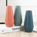 Vase a fleurs en plastique nordique moderne decor de bureau geometrique pour la maison - Vase porte-stylo