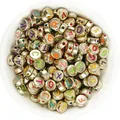 Goud gegalvaniseerde acryl letterkraaltjes, platte ronde grote gat DIY ambachtelijke kralen details - Plat Rond Gouden Basis Gekleurde Letter / 100 Stuks/Pak