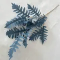 RAMO di felce artificiale blu nebbia pianta finta stelo per decorazione di nozze composizione floreale - Grandi foglie di cipresso a stelo lungo